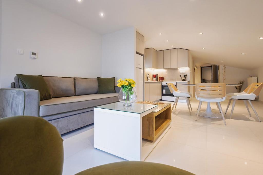 Kallikratia Suites 1, Nea Kallikratia