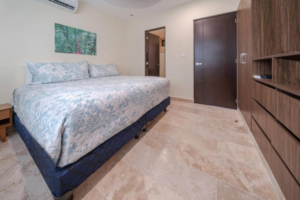 Central 1 Bedroom Condo - Veranda 210 - 3