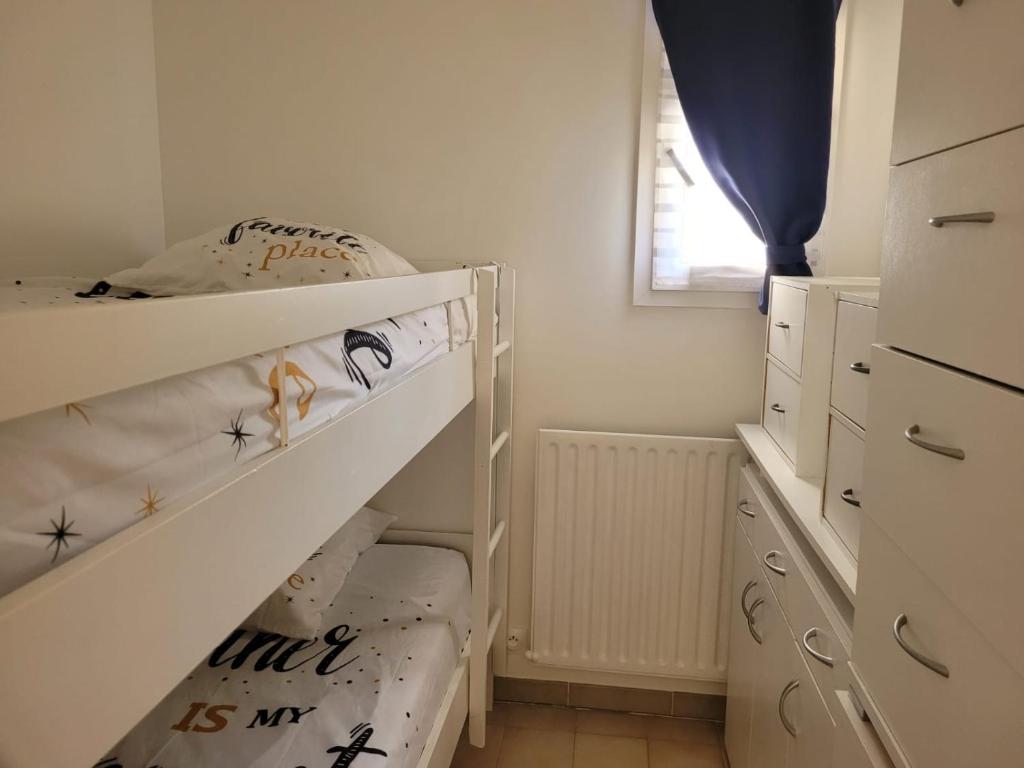 T3 RDJ south, Sea exit from residence - 5