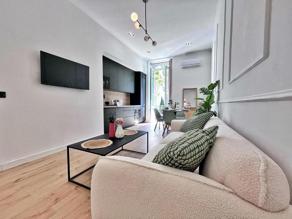 Ref 118 Oliviera 2 Beds Apartment in Riquier - 2