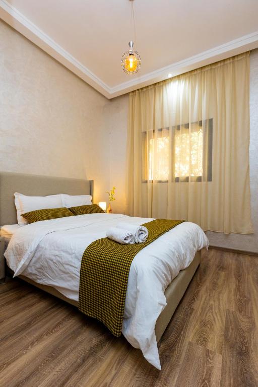 Elegant and Modern Apartment, Calm Cosy and Central, Marakéš