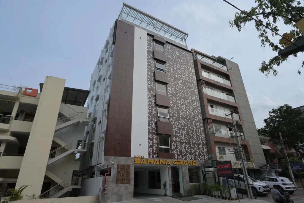 Hotel Sahana Grand, hotel in Tirupati