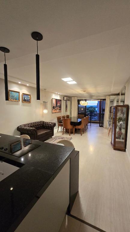 Luxurious apartment with lake side, Brasília
