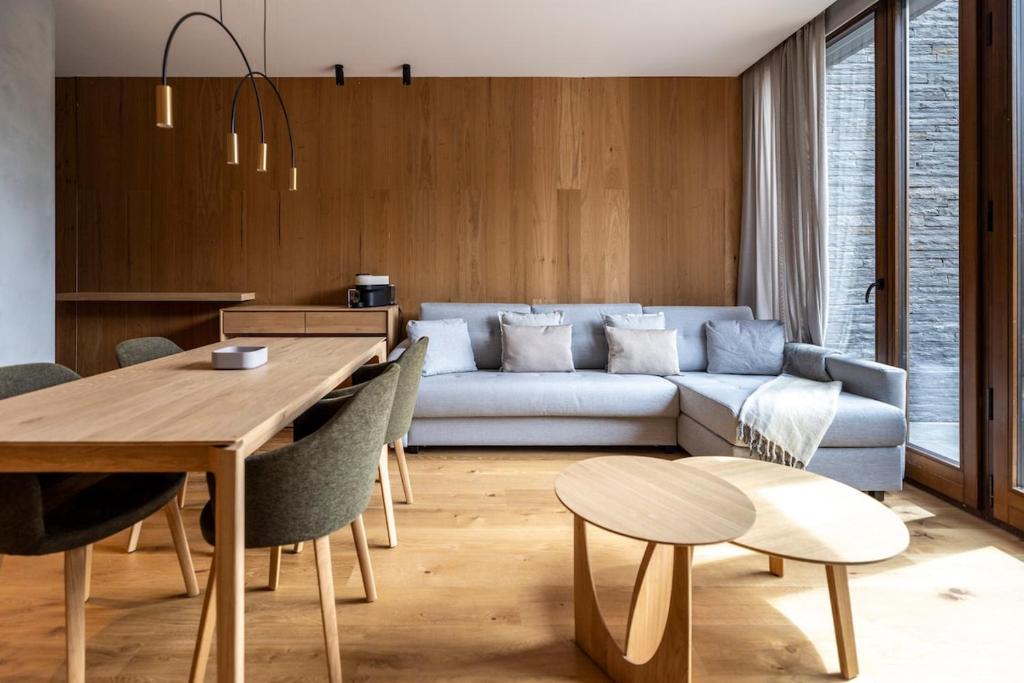 Luxury Mountain Stay l 6pax l GYM - SAUNA - POOL l by BonesVacances, El Tarter