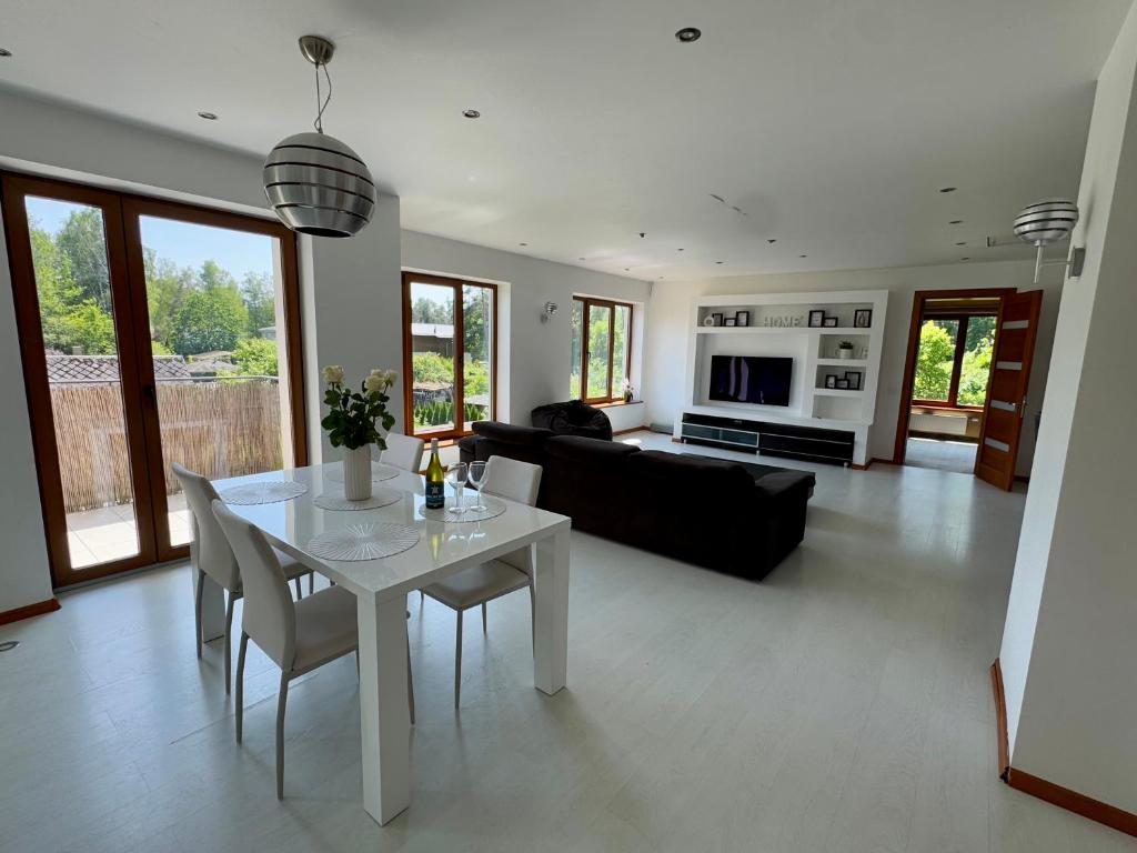 Modern 2BR appartment with spacious terrace, Jūrmala