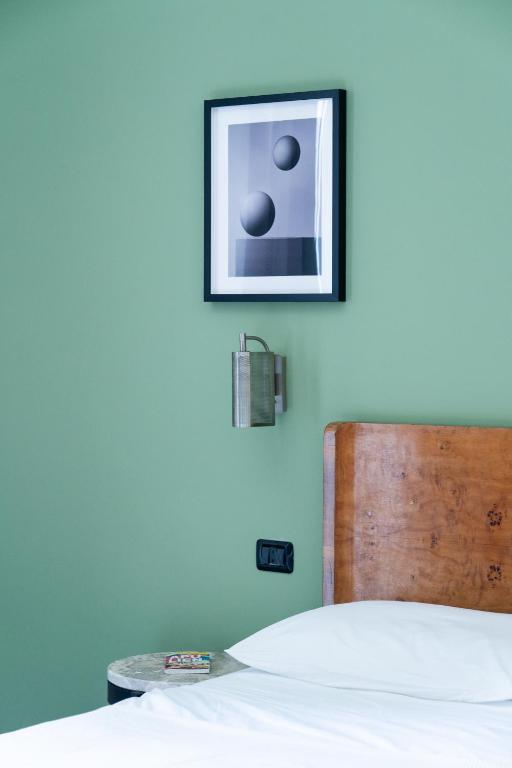 The Bool, Liberty158, Bari