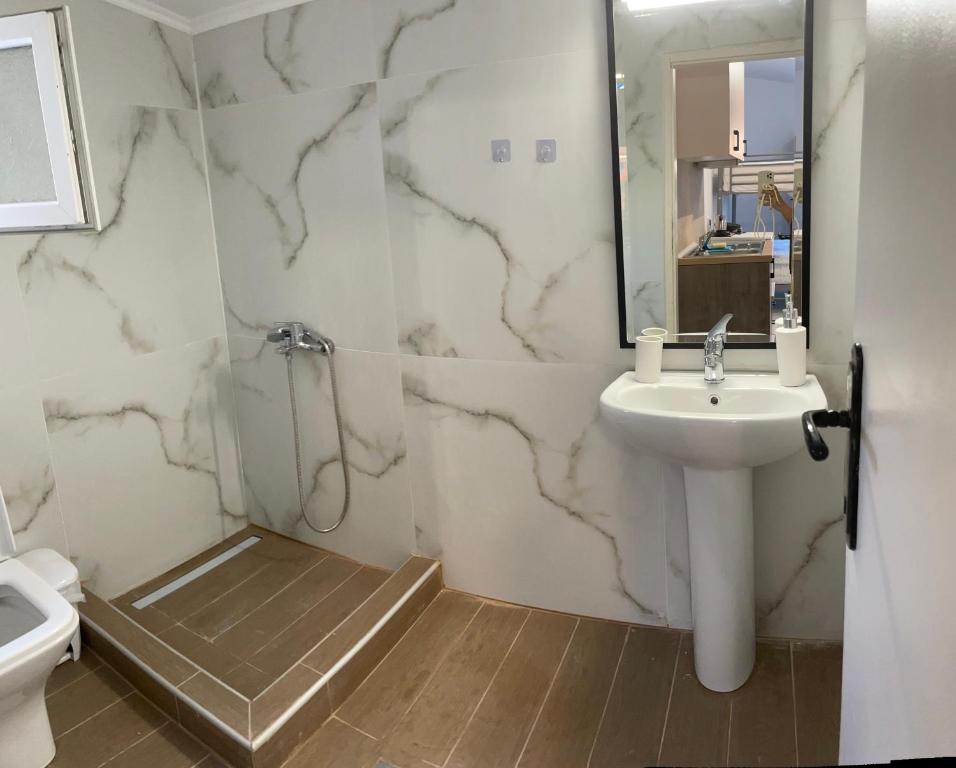 AlMa Studios, Asproválta