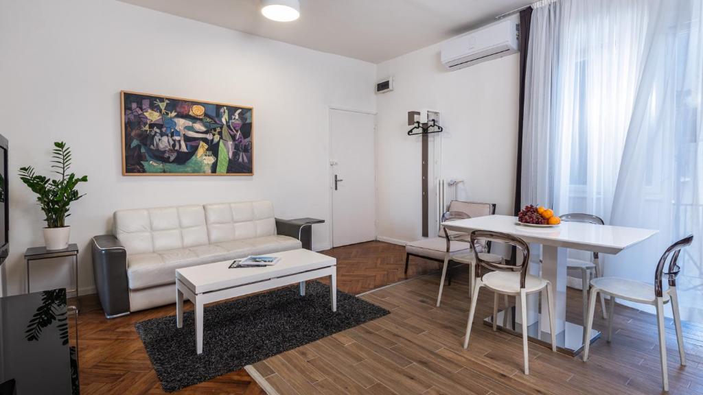 Two Bedroom Apartment Government - 1
