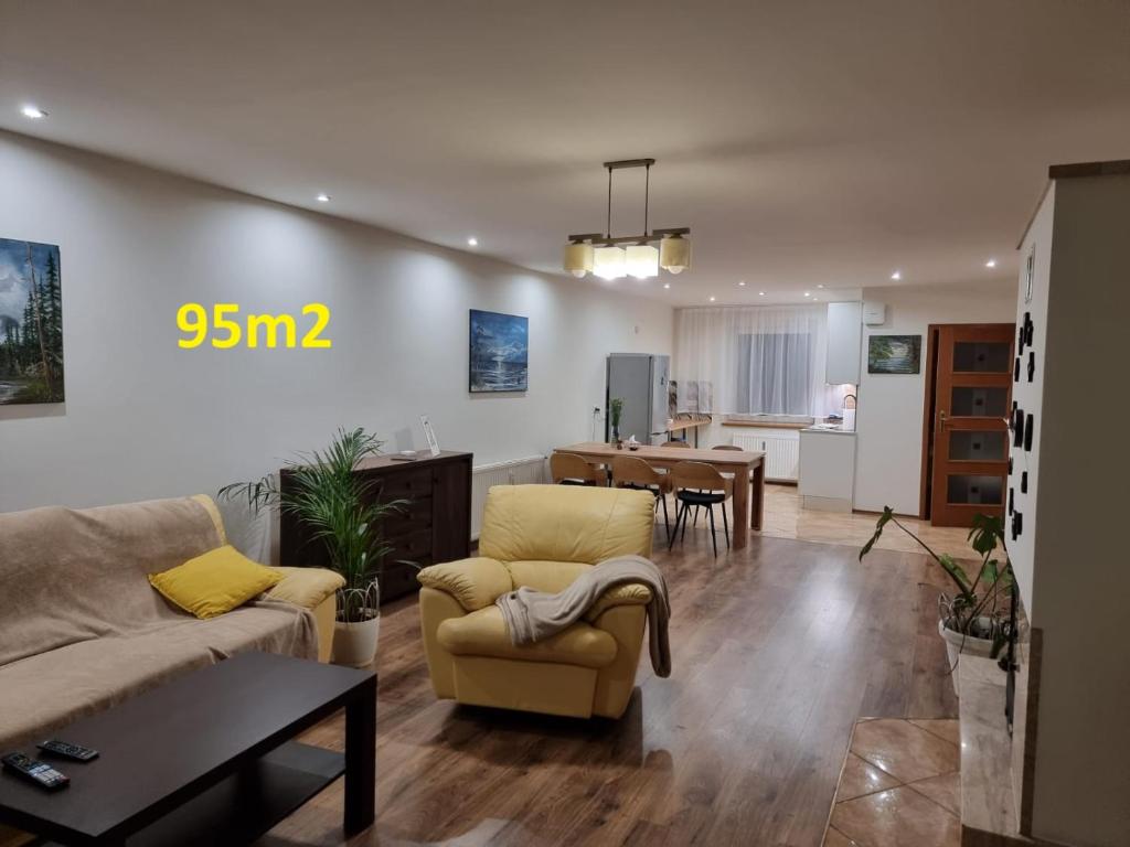 Orzechowy Dom, Trzebnica