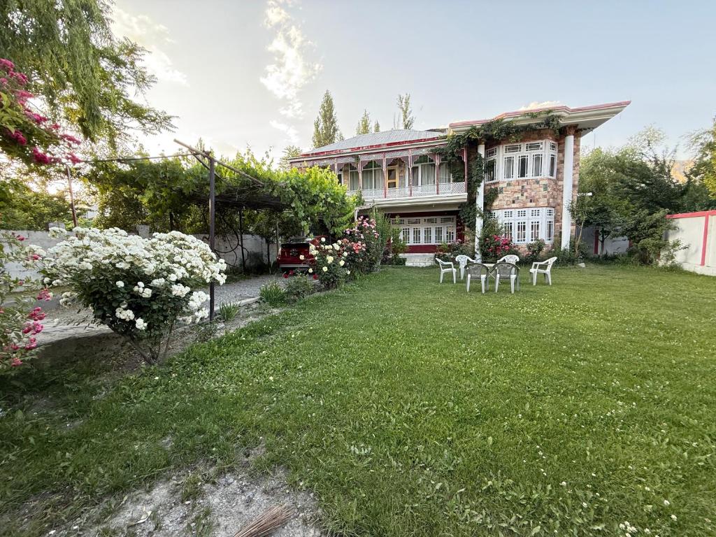 Summit guest house skardu, Skardu