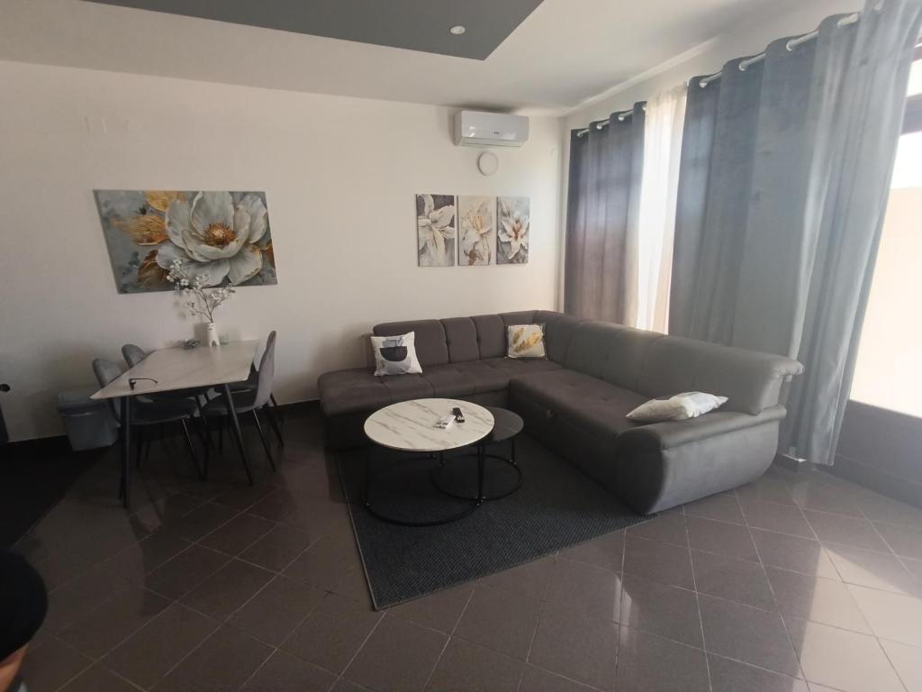 Relax 2, Bosanska Dubica