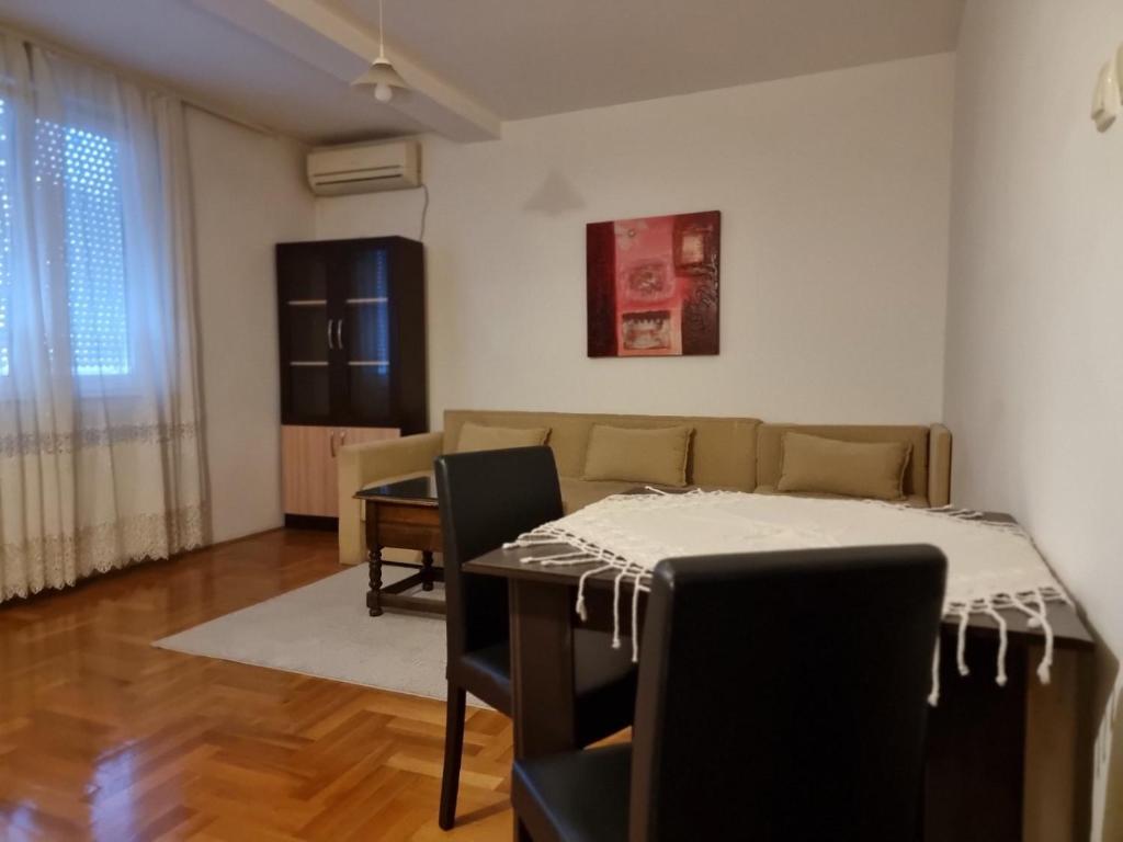 Apartmani Cirpanova - 2