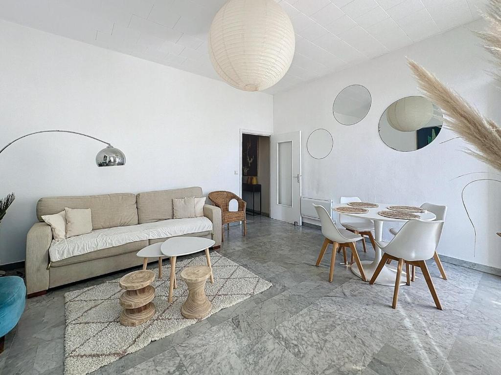 60 m2 private parking, 600 m Palace & beaches - 1