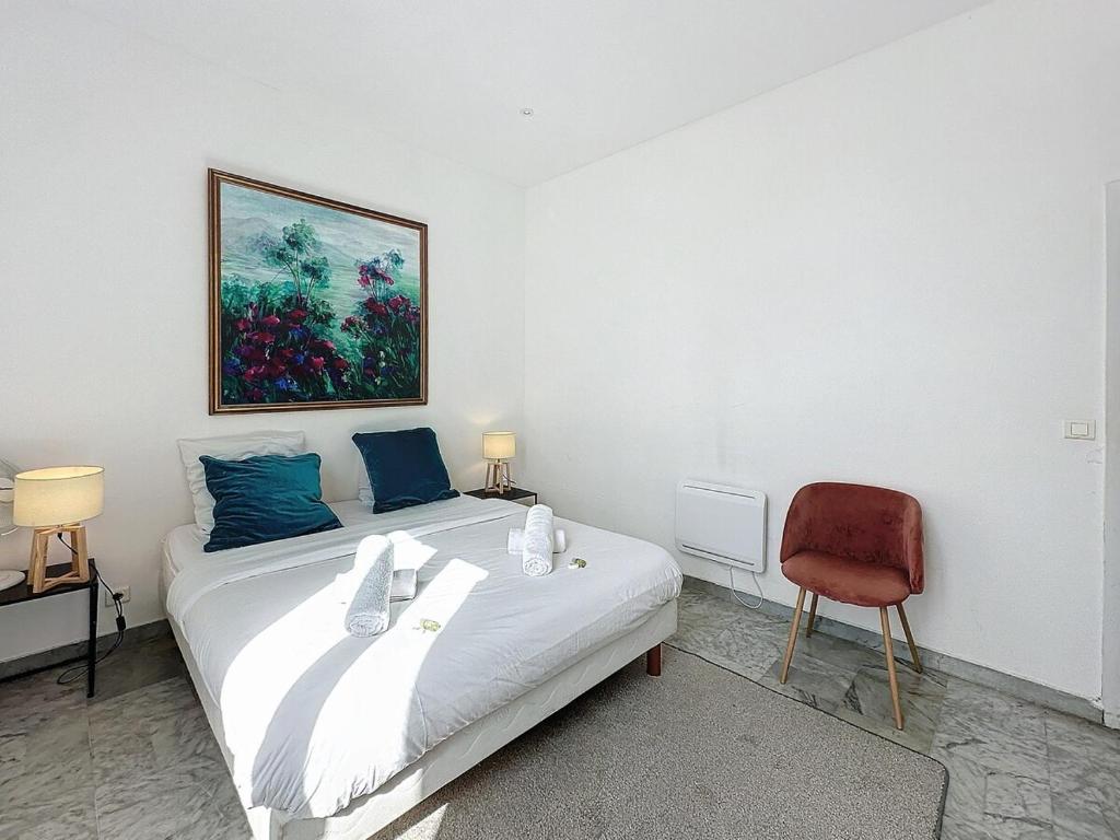 60 m2 private parking, 600 m Palace & beaches - 3