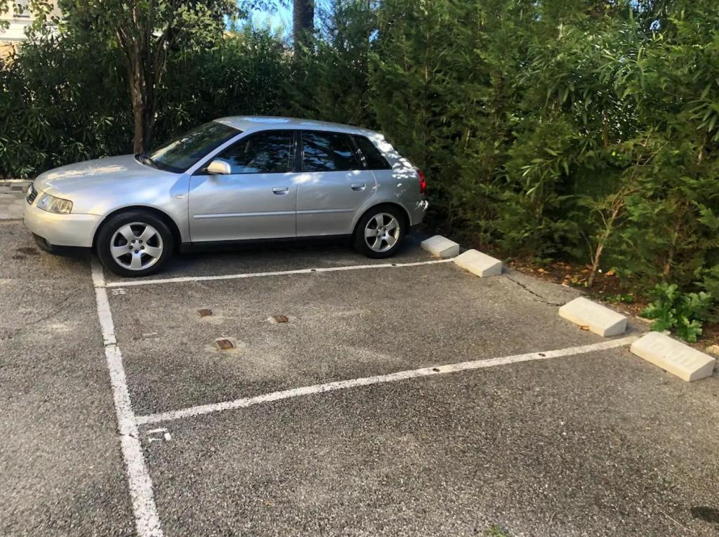 60 m2 private parking, 600 m Palace & beaches - 4