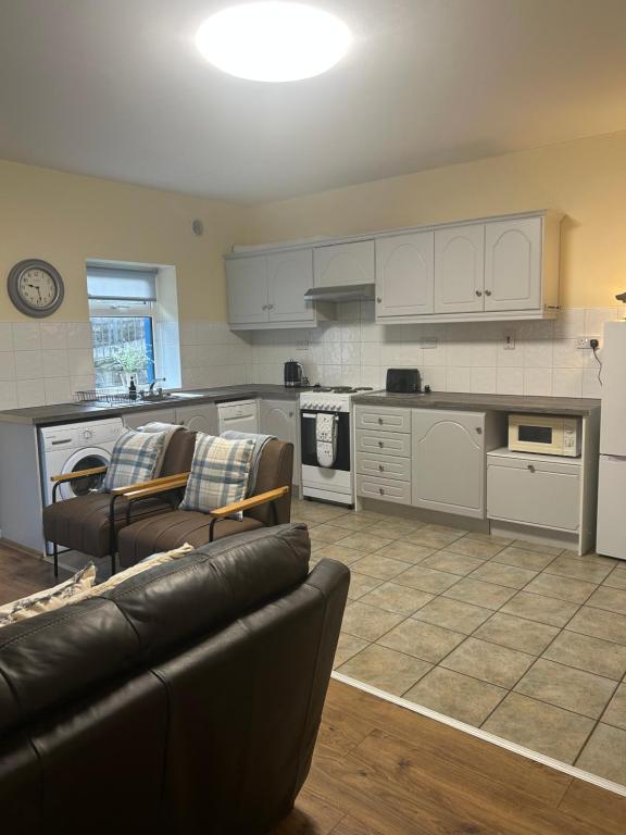 Árasann Clochán, Cloghan