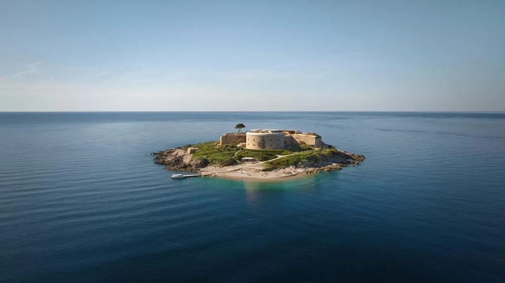 Mamula Island by Banyan Tree，位于赫尔采格诺维的酒店
