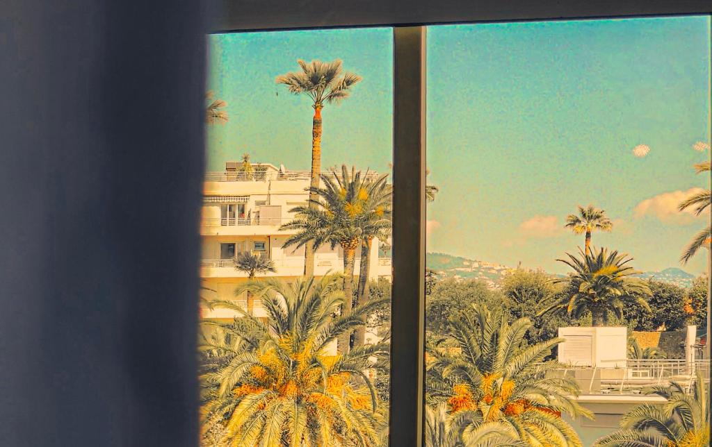 Cannes South of France Apartment near beach, Palais des Festivals and Croisette - 3