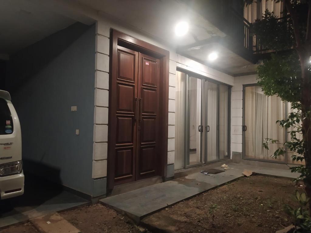 Shine Radawana, Yakwala