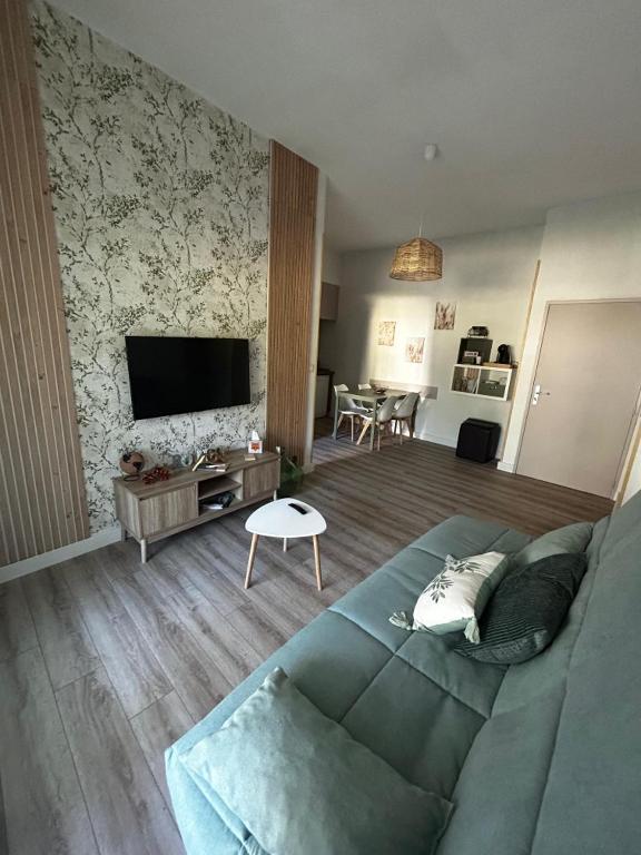 Appartement cosy centre Uzès, parking gratuit, piscine - 2