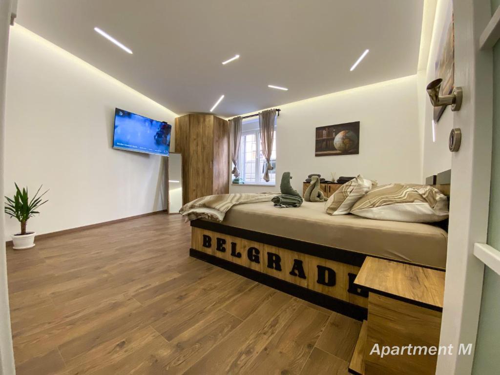 Apartman M, Bělehrad