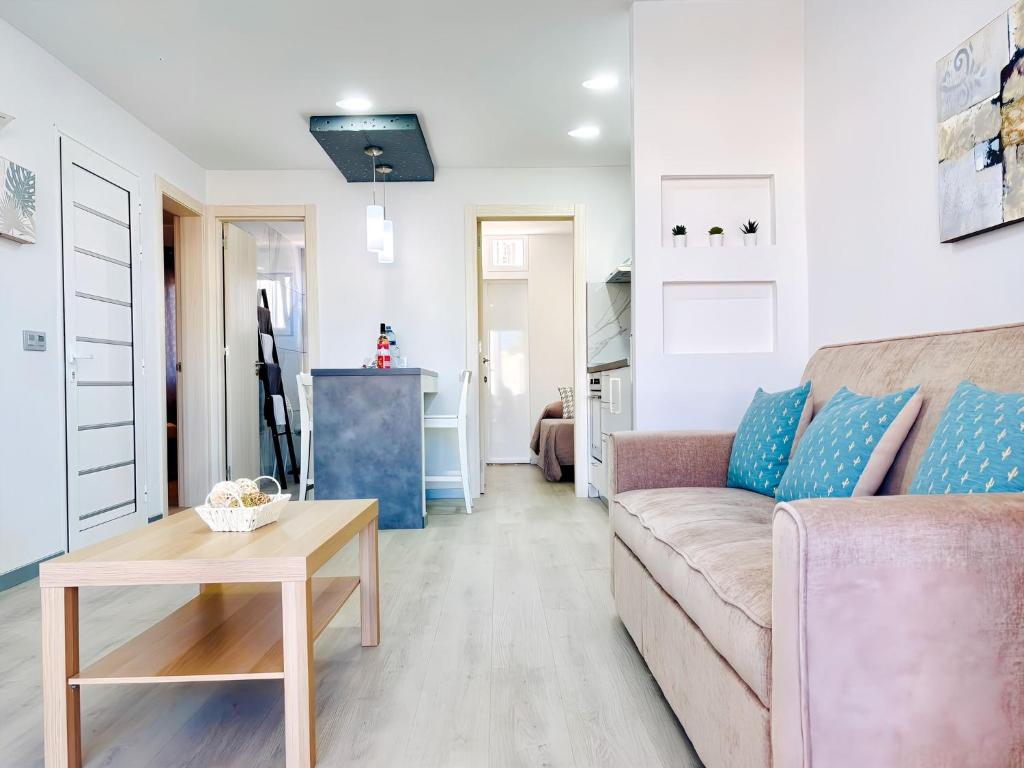 Apartment Bellissima with pool and Wi-Fi, 200m from the sea in Puerto del Carmen - 3