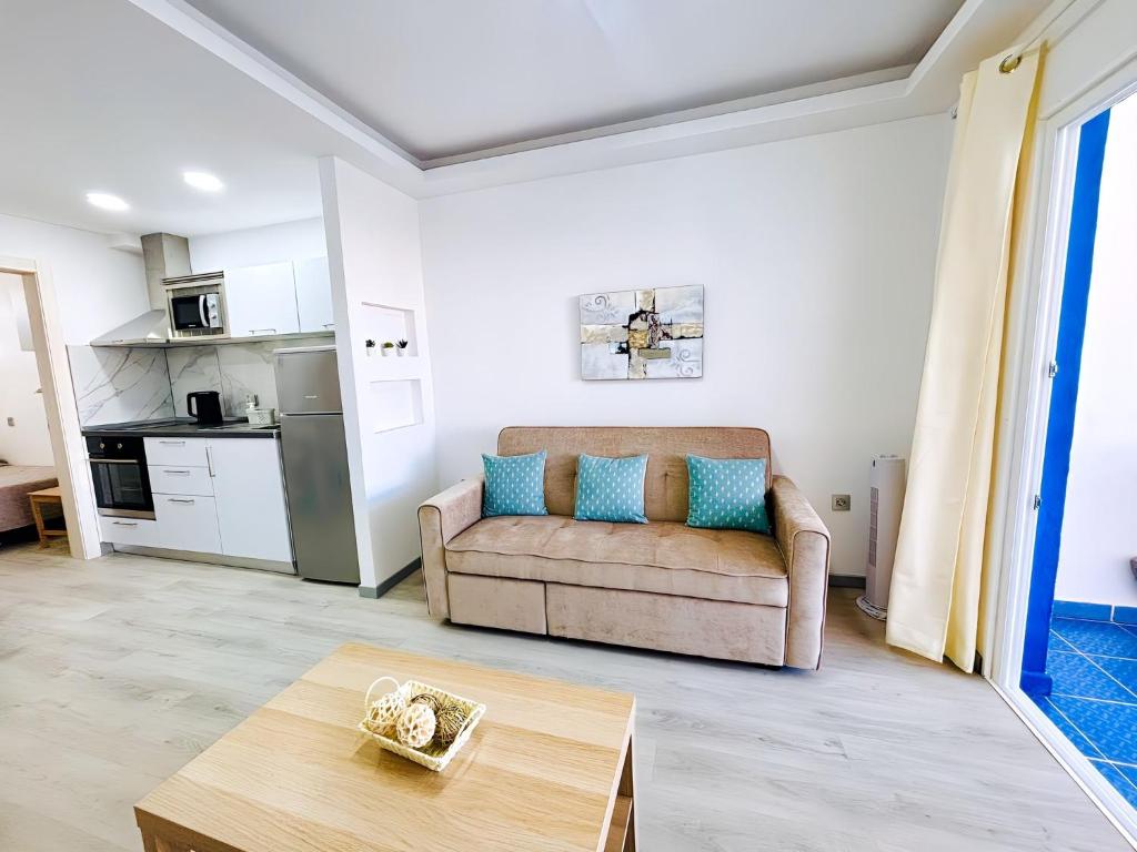 Apartment Bellissima with pool and Wi-Fi, 200m from the sea in Puerto del Carmen - 5