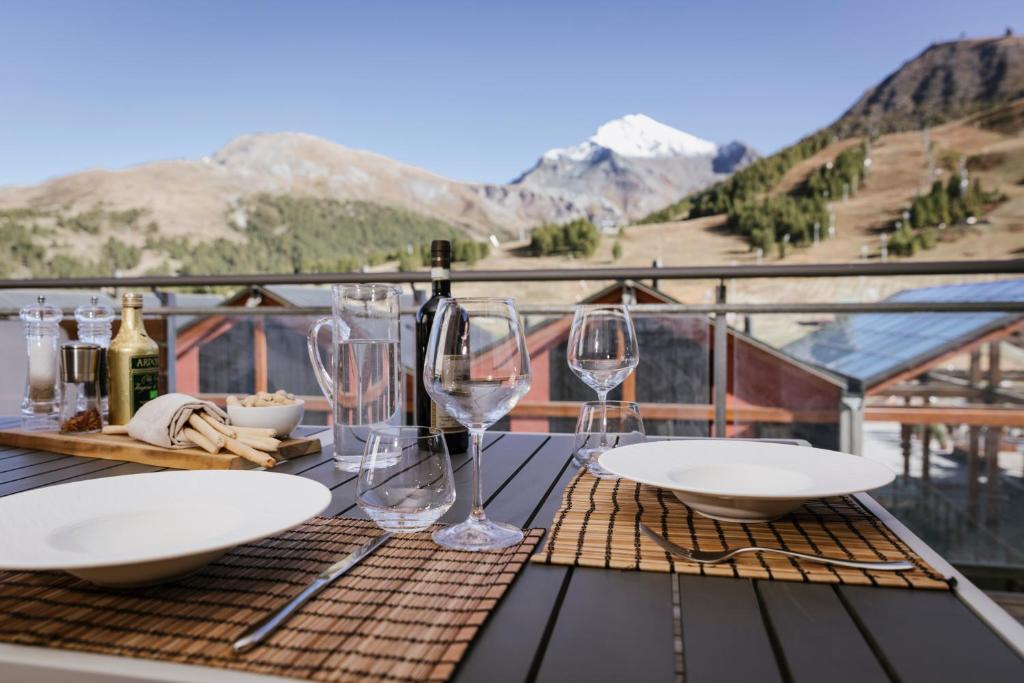 Mountain View Apartment with terrace in ideal location - 2