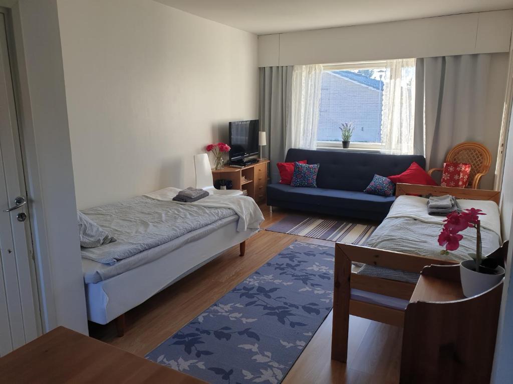 Studio Chip, Taalintehdas