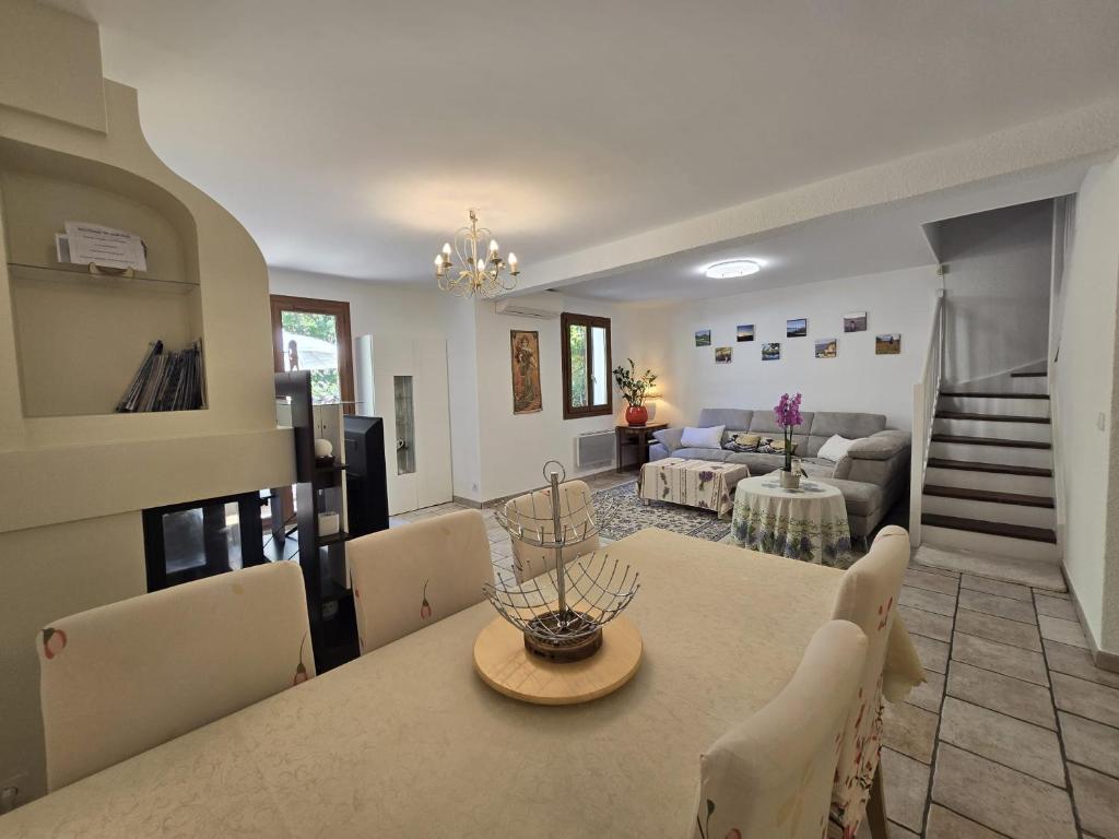 3 Bedroom House Terrace Park & Free Parking - 5