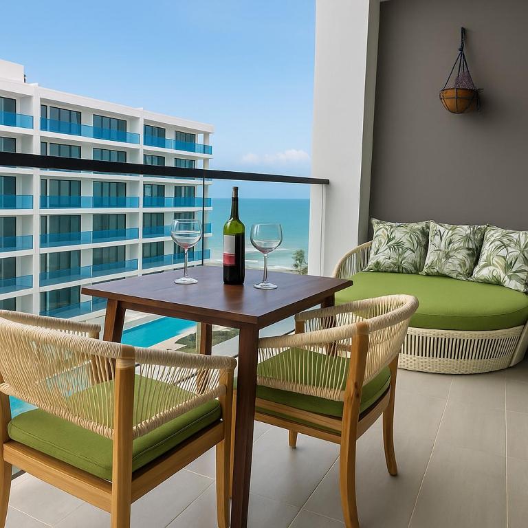 Luxury 2-Bedroom Apartment with Breathtaking Ocean Views, Cartagena de Indias