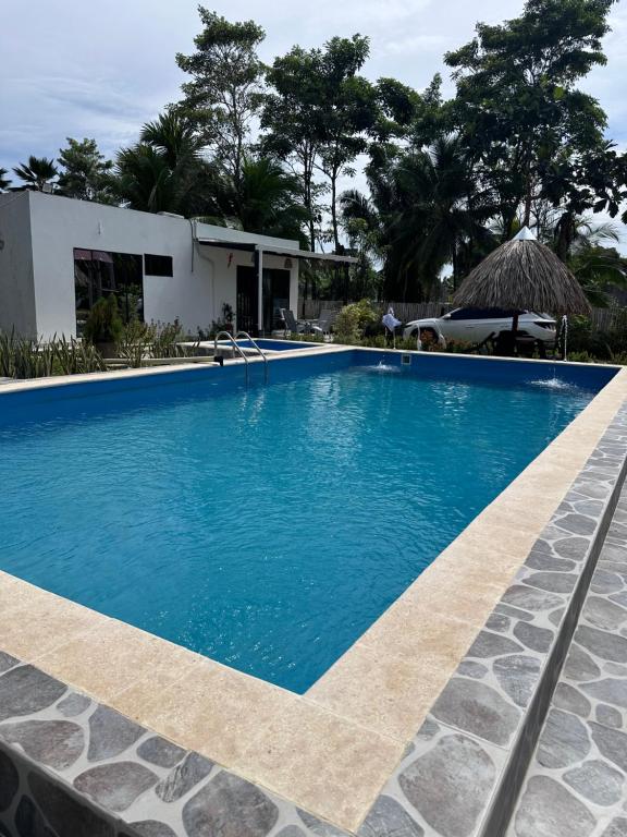 Cabaña con piscina privada - 2