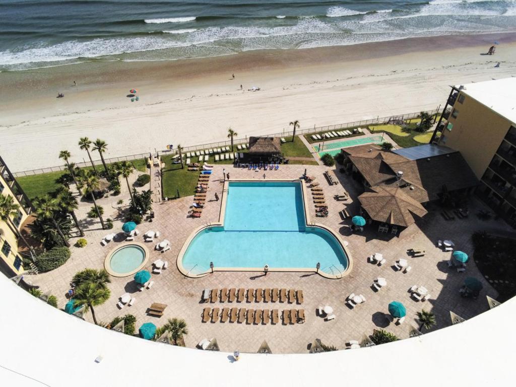The Maui Wowi Oceanfront Condo, Daytona Beach Shores