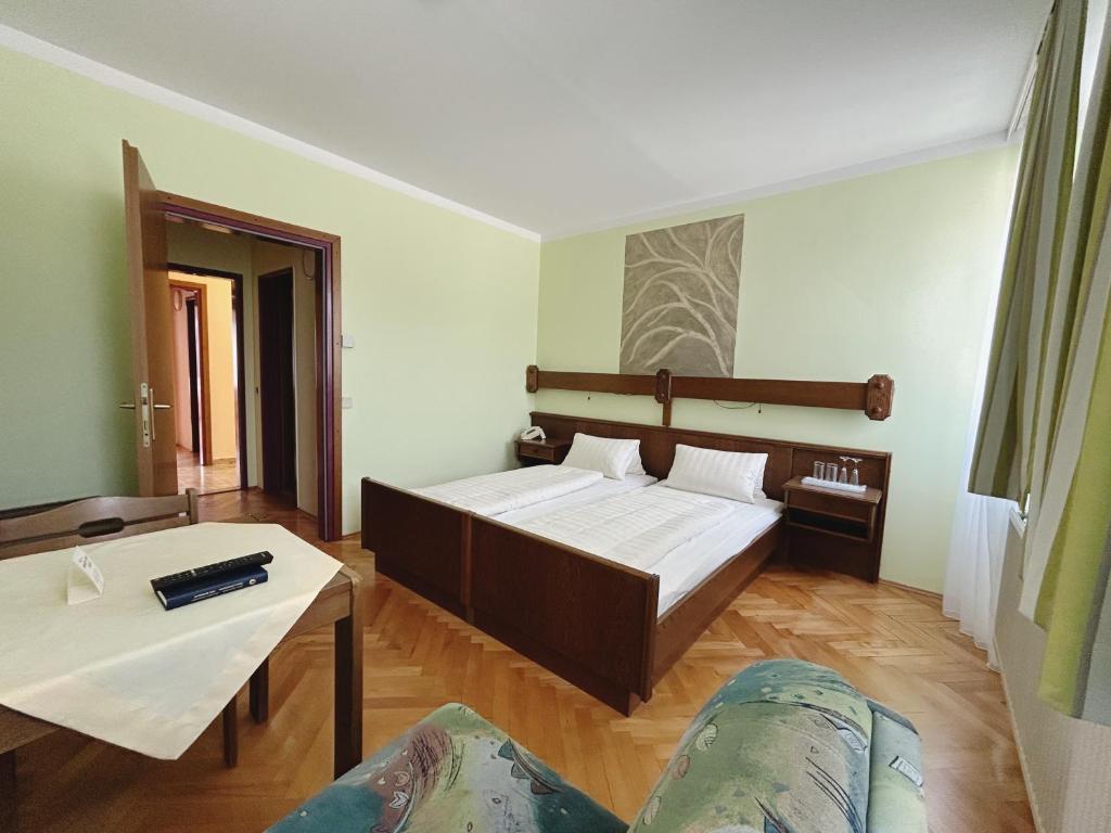 Hotel URFA - 4