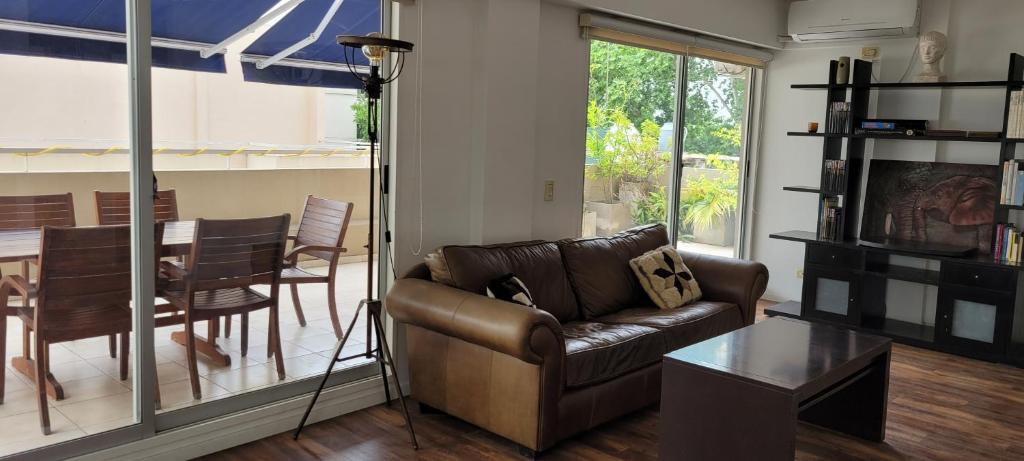 Super apartment with lots of light and a patio in Caballito - 3