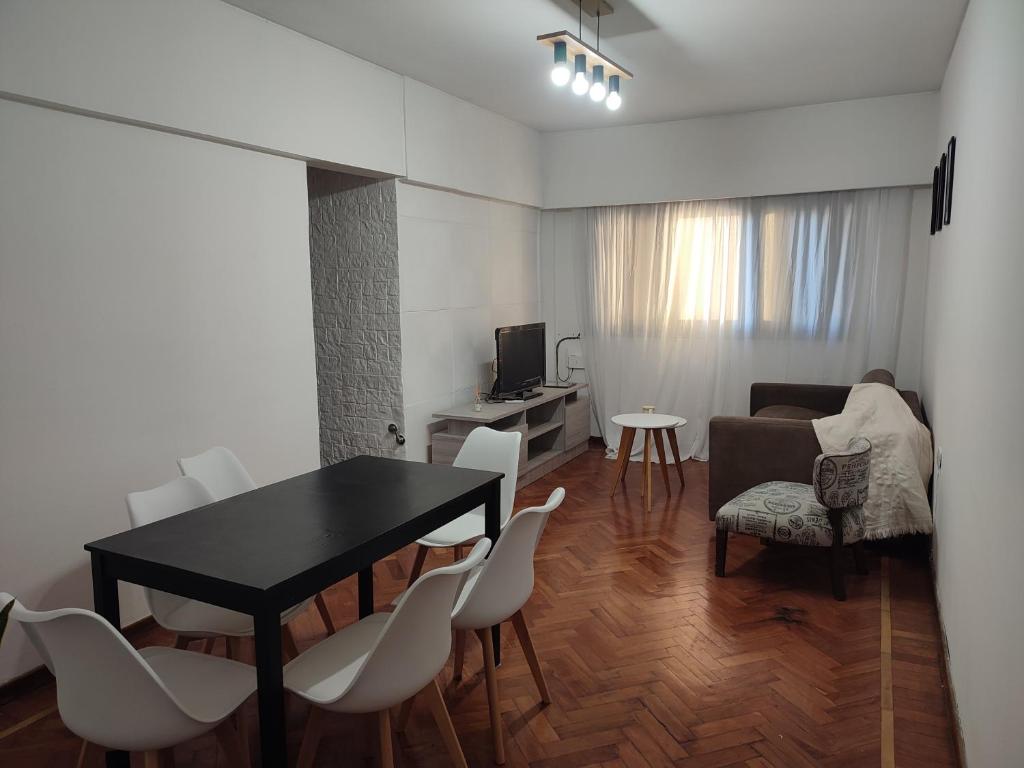 Travel Mate - Dpto en pleno centro - 4