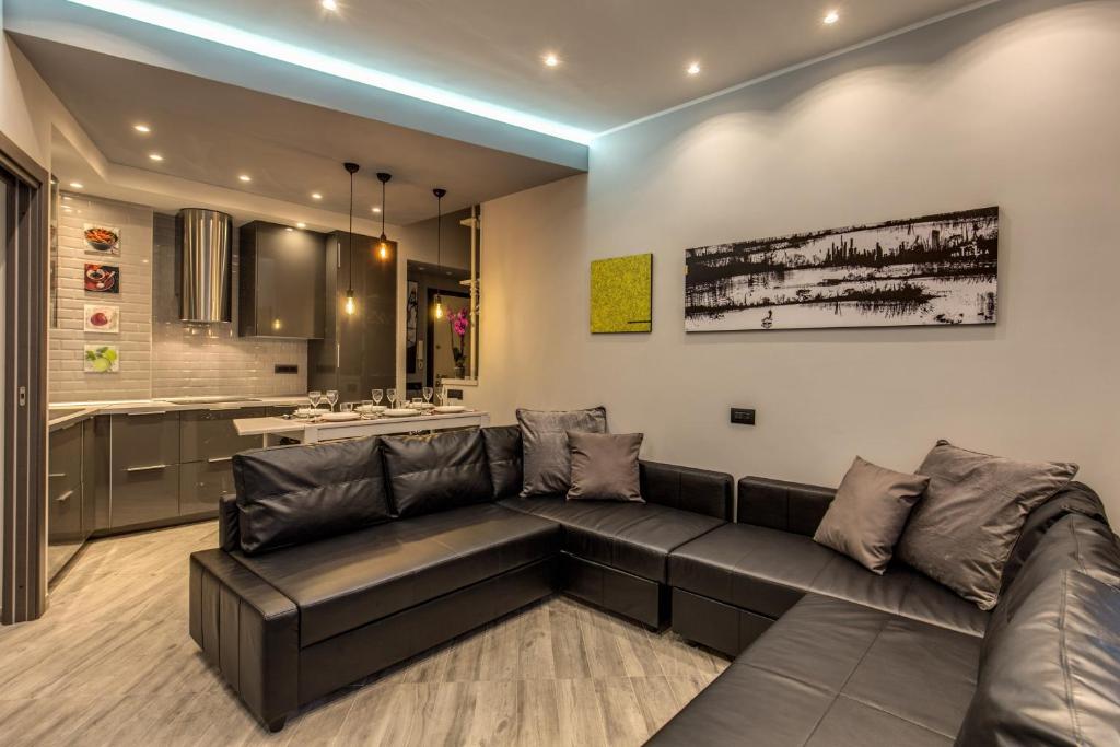 Lux Apartment — Hotel in Rome