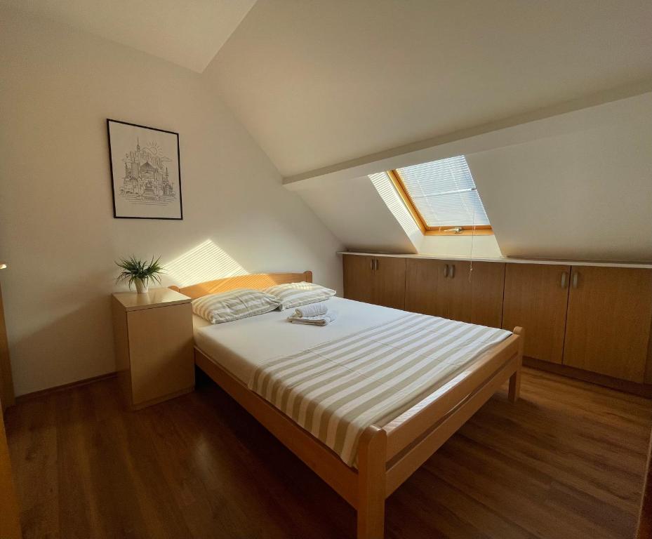 Old Town Two-Bedroom Gem with Rooftop Charm - 4