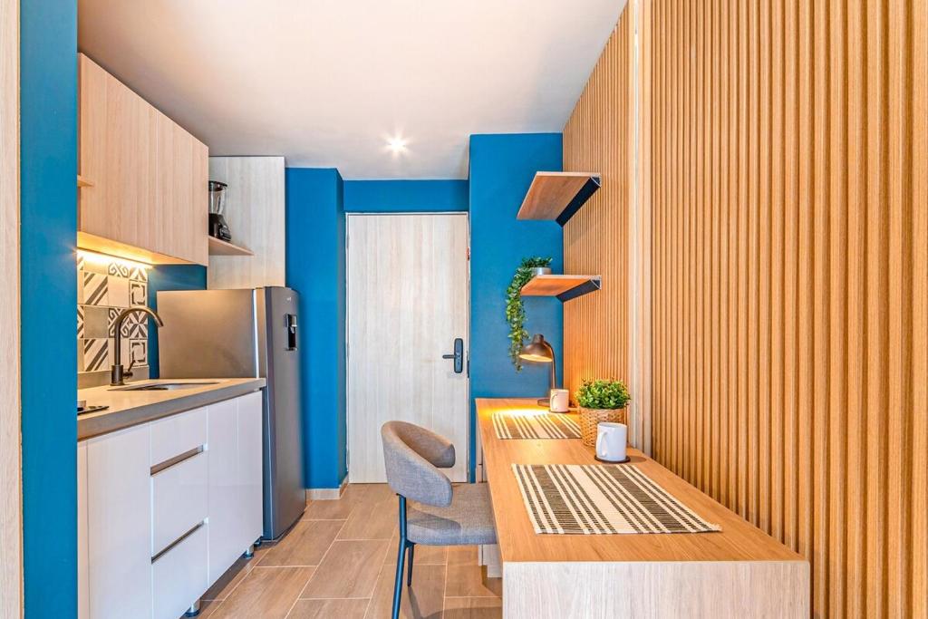 H201 I Luxury Loft I Central I Balcony With Views - 2
