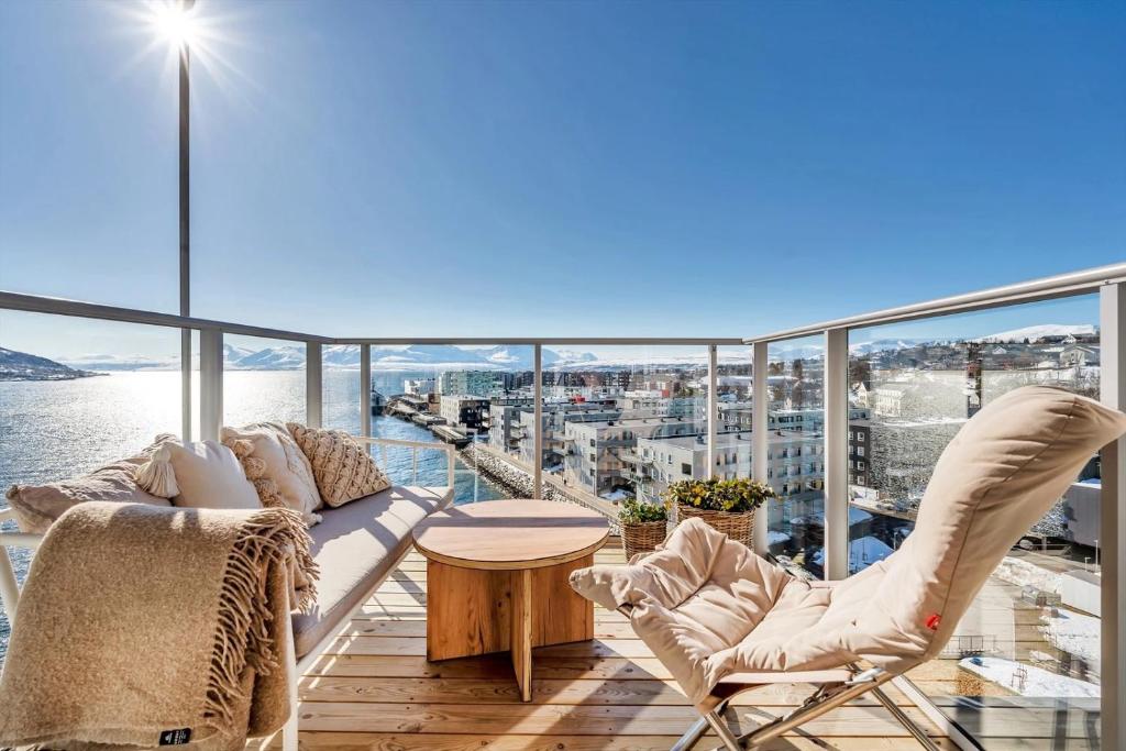 Top Floor Apartment I Sea View I Central, Tromsø