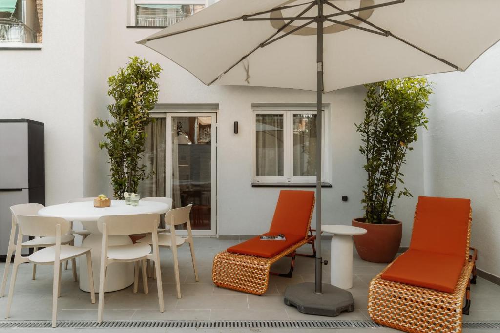 Via Monte Apartments by Olala Homes - 3