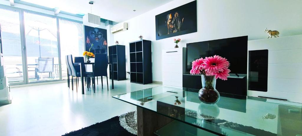 Seasonal Living Lumen Triplex - 1
