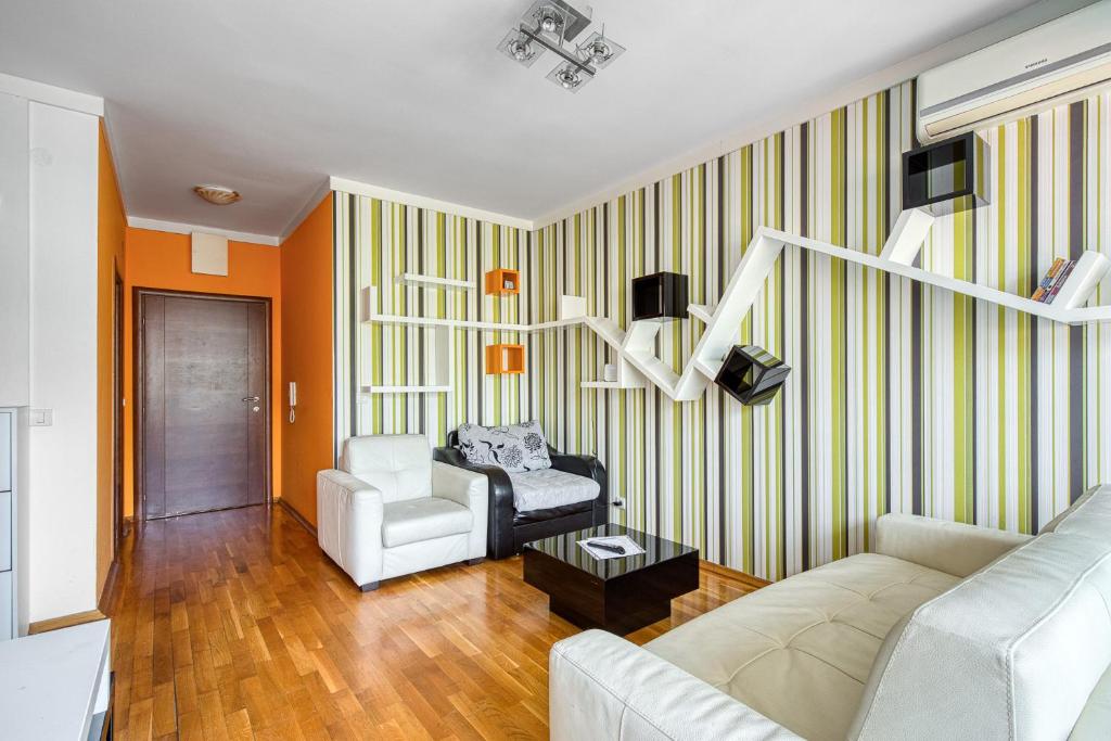 Studio apartment in the centre of Budva - 3