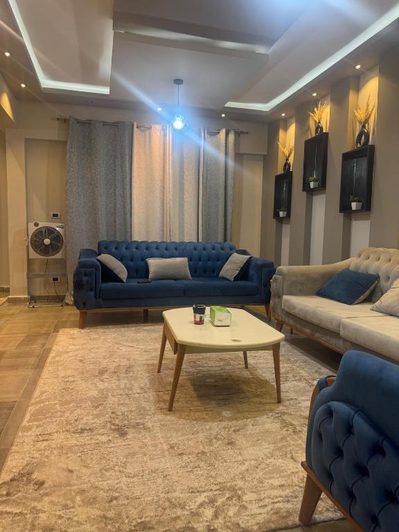 your Home البيت بيتك بالواحة, Město 6. října