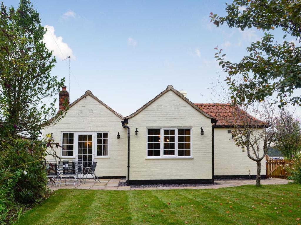 Tollgate Cottage, Blythburgh photo 8
