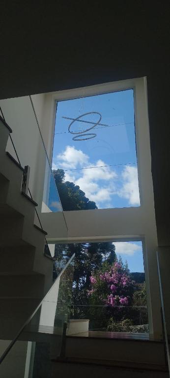 Arquitetura Moderna com Conforto Serrano, Campos do Jordão