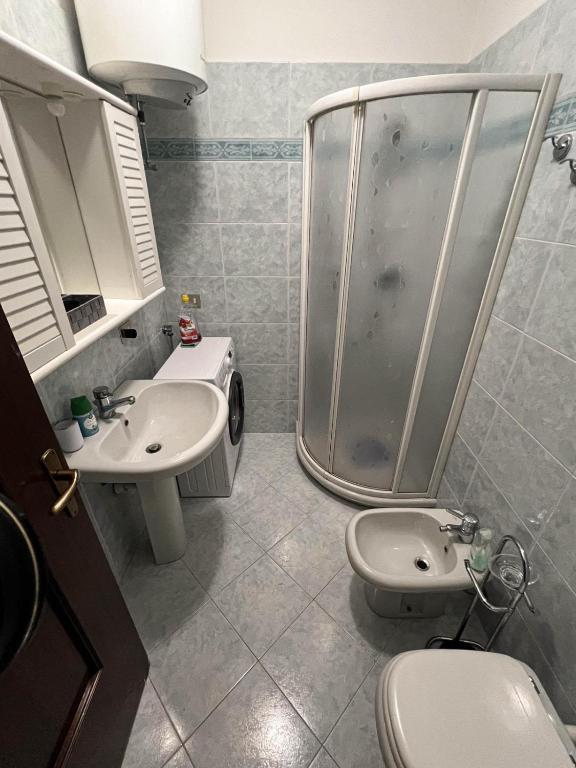 bilocale vicino al centro-affittasi alloggio-Sanremo - 2