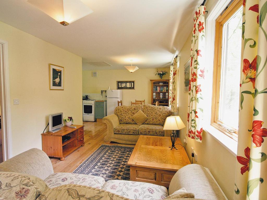 Briar Cottage, Brampton photo 6