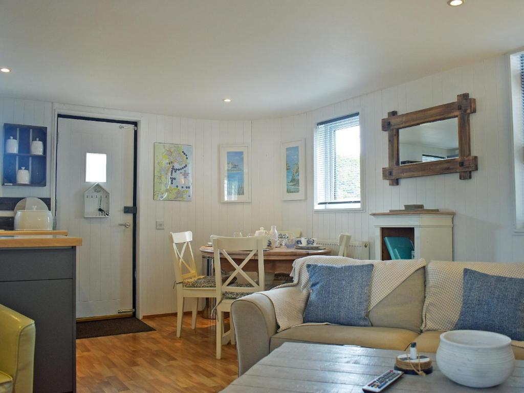Swallows Cottage, Churston Ferrers photo 7