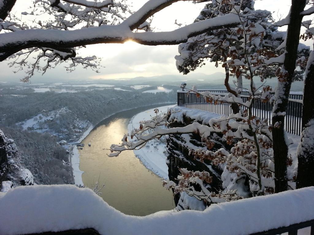 Berghotel Bastei photo
